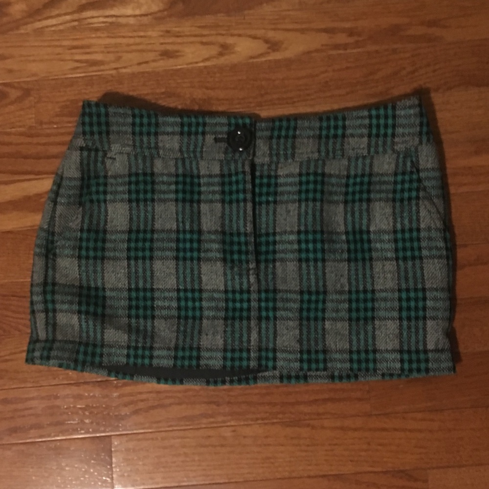 Plaid H&M skirt
